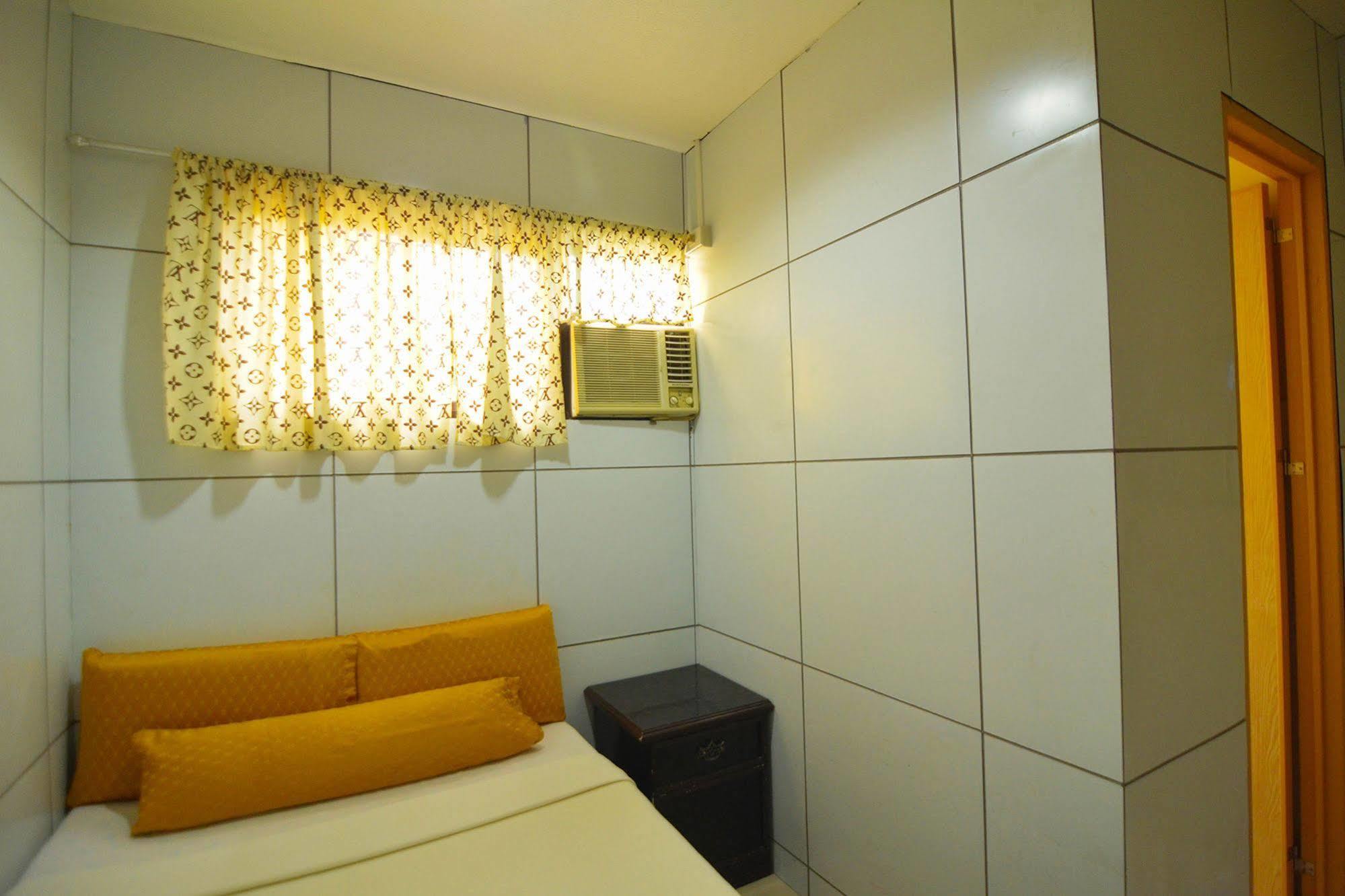 Oyo 197 Sunny Point Hotel Davao City Εξωτερικό φωτογραφία